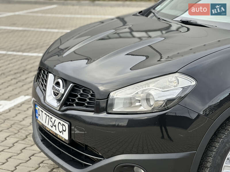 Позашляховик / Кросовер Nissan Qashqai+2 2013 в Івано-Франківську