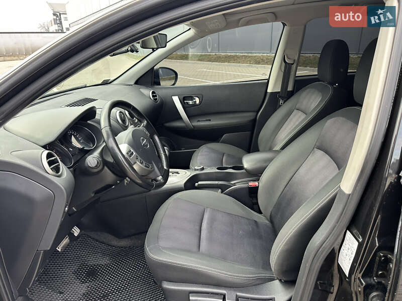 Позашляховик / Кросовер Nissan Qashqai+2 2013 в Івано-Франківську