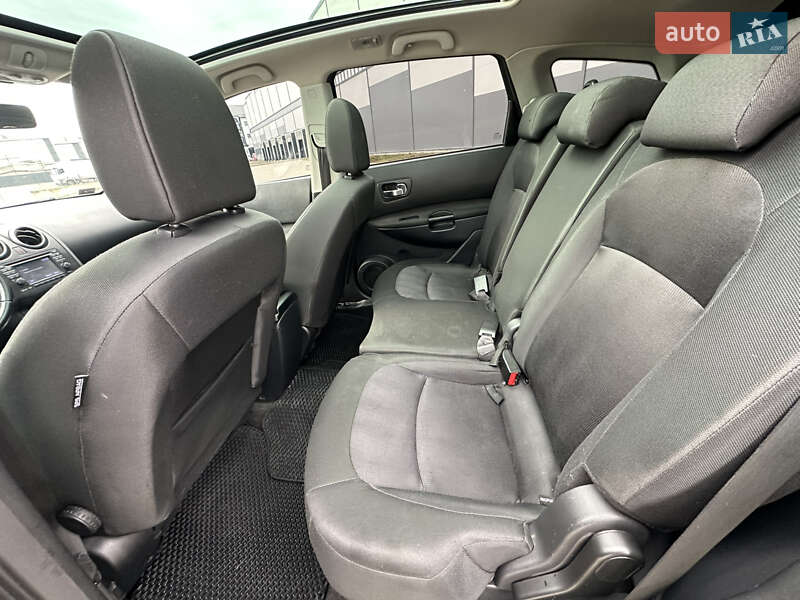 Позашляховик / Кросовер Nissan Qashqai+2 2013 в Івано-Франківську