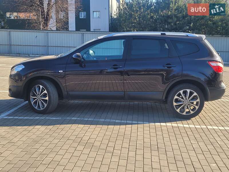 Внедорожник / Кроссовер Nissan Qashqai+2 2011 в Луцке