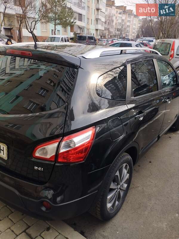Позашляховик / Кросовер Nissan Qashqai+2 2010 в Луцьку