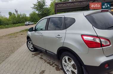 Внедорожник / Кроссовер Nissan Qashqai+2 2011 в Глыбокой