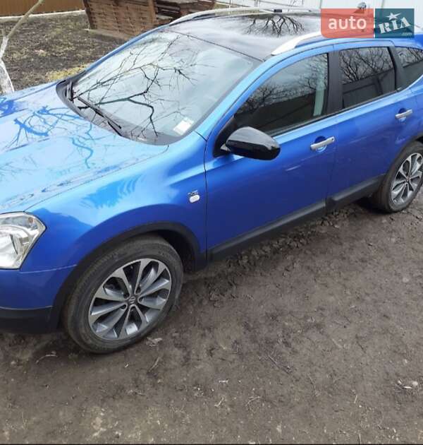 Внедорожник / Кроссовер Nissan Qashqai+2 2009 в Хмельнике