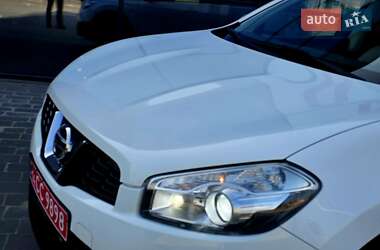 Внедорожник / Кроссовер Nissan Qashqai+2 2010 в 
