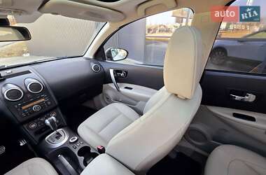 Внедорожник / Кроссовер Nissan Qashqai+2 2010 в 