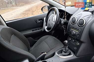 Внедорожник / Кроссовер Nissan Qashqai+2 2009 в 