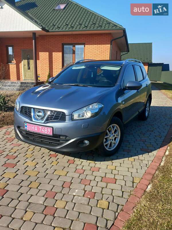 Позашляховик / Кросовер Nissan Qashqai+2 2010 в Ковелі