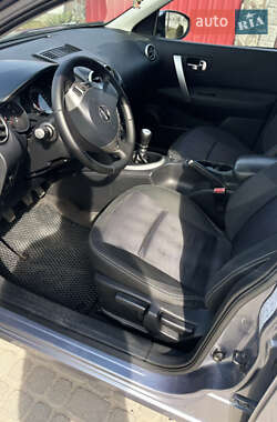 Внедорожник / Кроссовер Nissan Qashqai+2 2013 в 