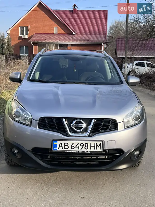 Позашляховик / Кросовер Nissan Qashqai+2 2013 в 