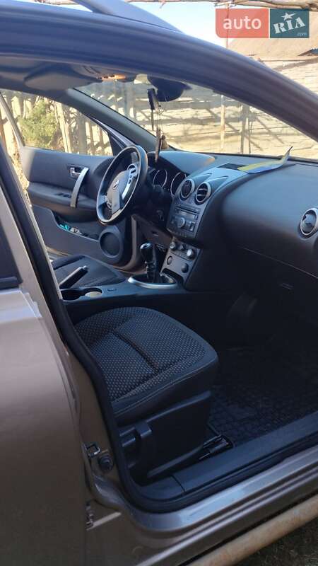 Внедорожник / Кроссовер Nissan Qashqai+2 2008 в Рокитном