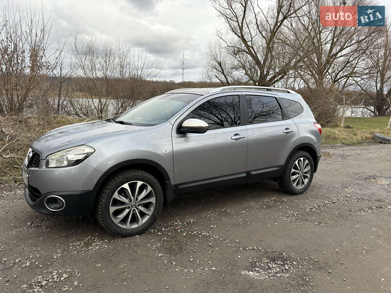 Позашляховик / Кросовер Nissan Qashqai+2 2010 в Хмельницькому