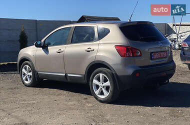 Внедорожник / Кроссовер Nissan Qashqai+2 2009 в 