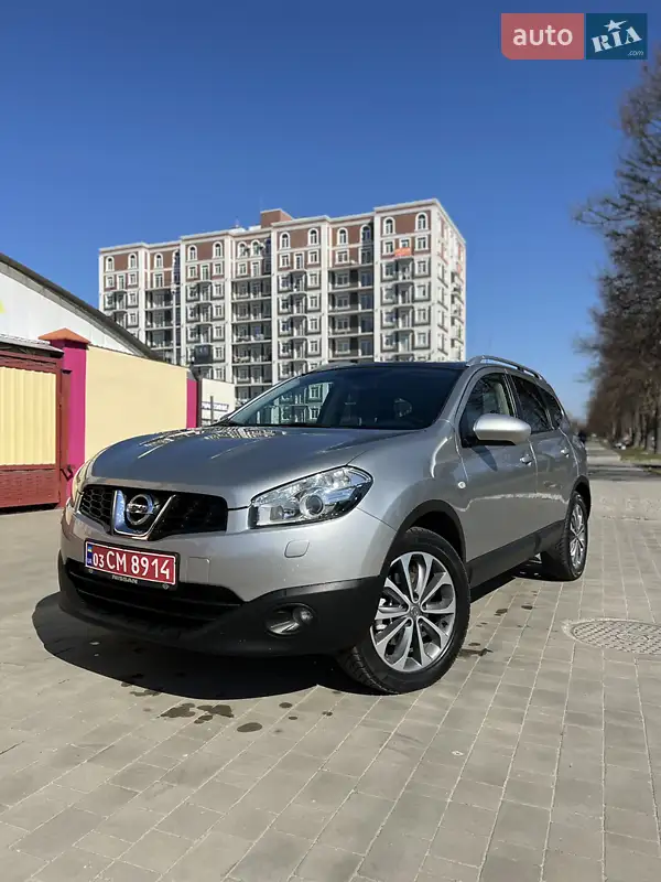 Внедорожник / Кроссовер Nissan Qashqai+2 2010 в 