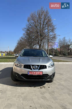 Внедорожник / Кроссовер Nissan Qashqai+2 2010 в 
