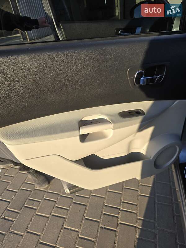 Внедорожник / Кроссовер Nissan Qashqai+2 2011 в Тульчине