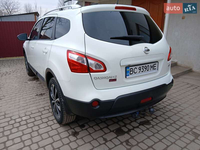 Внедорожник / Кроссовер Nissan Qashqai+2 2012 в Каменке-Бугской