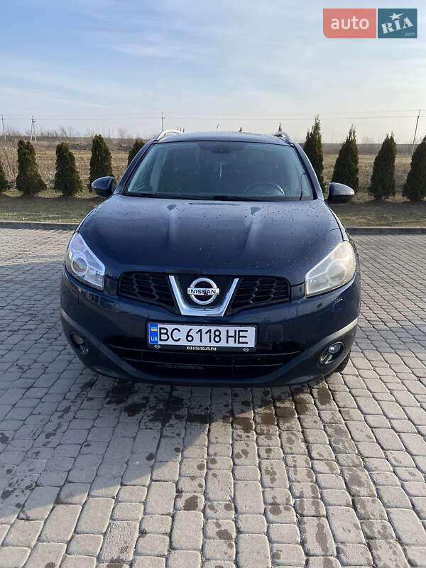 Внедорожник / Кроссовер Nissan Qashqai+2 2010 в 