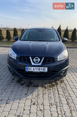 Внедорожник / Кроссовер Nissan Qashqai+2 2010 в 