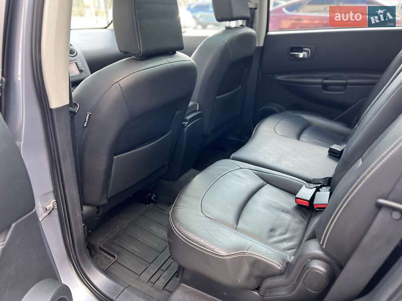 Внедорожник / Кроссовер Nissan Qashqai+2 2010 в Полтаве