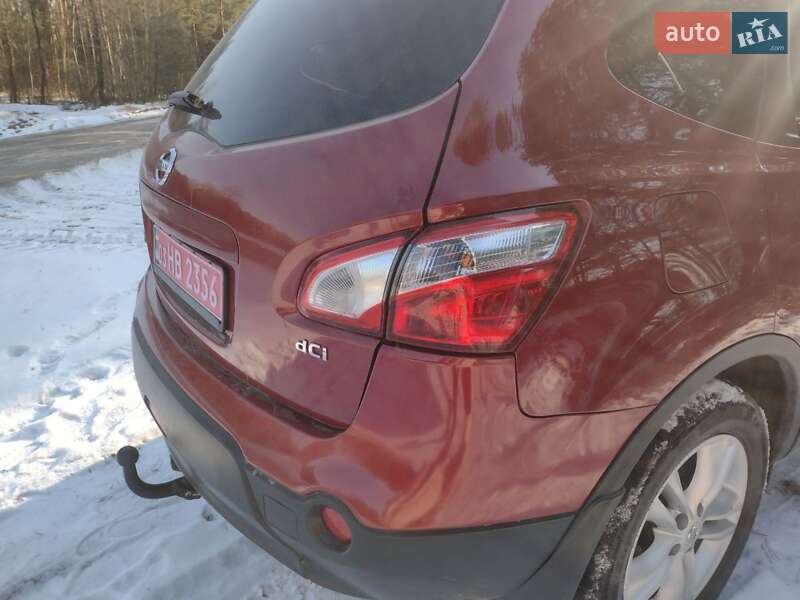 Внедорожник / Кроссовер Nissan Qashqai+2 2012 в Камне-Каширском