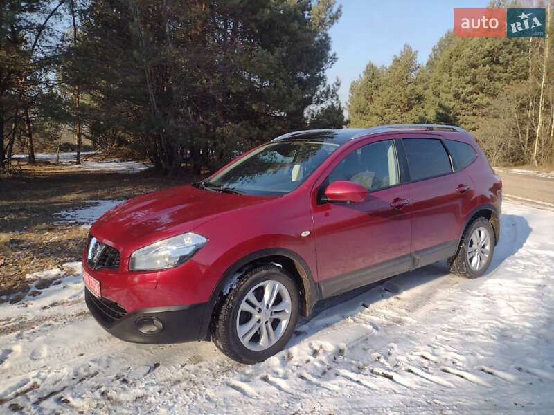 Внедорожник / Кроссовер Nissan Qashqai+2 2012 в Камне-Каширском