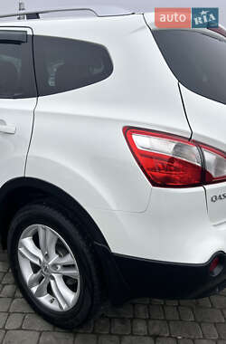 Внедорожник / Кроссовер Nissan Qashqai+2 2011 в 