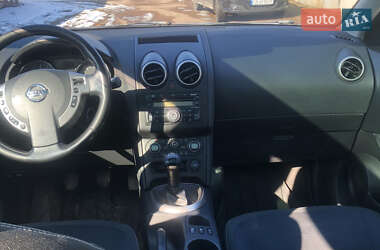 Позашляховик / Кросовер Nissan Qashqai+2 2010 в 