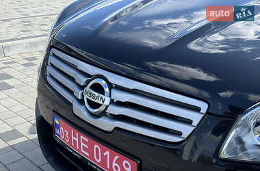 Внедорожник / Кроссовер Nissan Qashqai+2 2009 в 