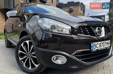 Позашляховик / Кросовер Nissan Qashqai+2 2012 в 