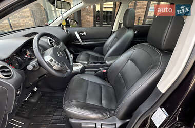 Позашляховик / Кросовер Nissan Qashqai+2 2012 в 