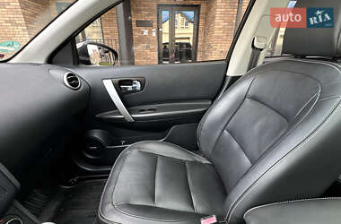 Позашляховик / Кросовер Nissan Qashqai+2 2012 в 