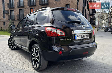 Позашляховик / Кросовер Nissan Qashqai+2 2012 в 