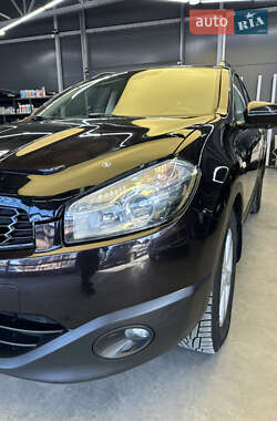 Внедорожник / Кроссовер Nissan Qashqai+2 2013 в 