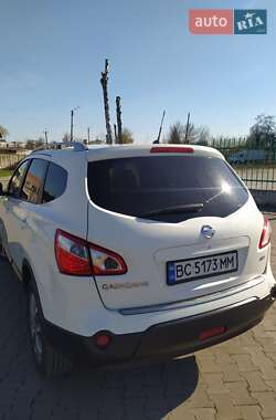 Позашляховик / Кросовер Nissan Qashqai+2 2010 в 