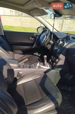 Позашляховик / Кросовер Nissan Qashqai+2 2010 в 