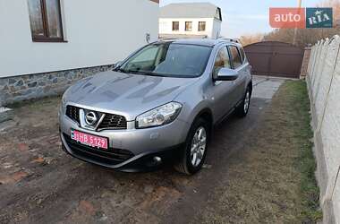 Позашляховик / Кросовер Nissan Qashqai+2 2012 в 