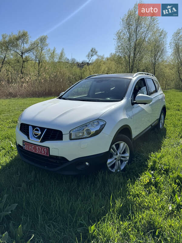 Внедорожник / Кроссовер Nissan Qashqai+2 2013 в 