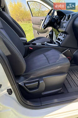 Внедорожник / Кроссовер Nissan Qashqai+2 2013 в 