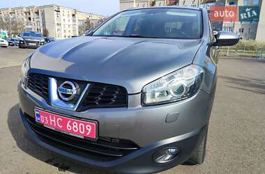Внедорожник / Кроссовер Nissan Qashqai+2 2012 в 