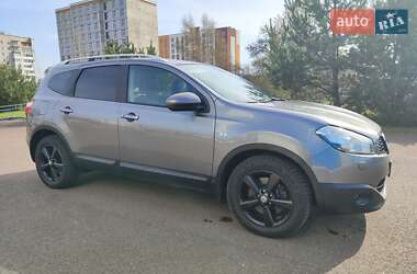 Внедорожник / Кроссовер Nissan Qashqai+2 2012 в 