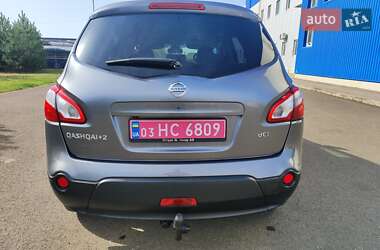 Внедорожник / Кроссовер Nissan Qashqai+2 2012 в 
