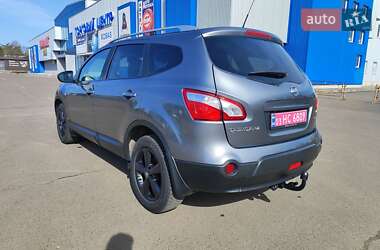 Внедорожник / Кроссовер Nissan Qashqai+2 2012 в 