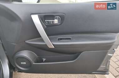 Внедорожник / Кроссовер Nissan Qashqai+2 2012 в 