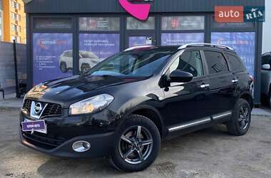 Позашляховик / Кросовер Nissan Qashqai+2 2011 в 
