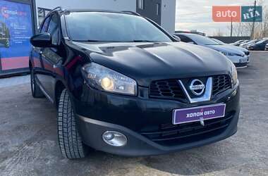 Позашляховик / Кросовер Nissan Qashqai+2 2011 в 