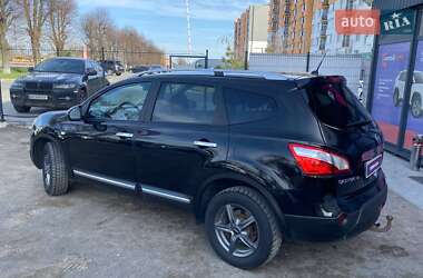 Позашляховик / Кросовер Nissan Qashqai+2 2011 в 
