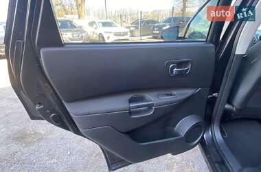 Позашляховик / Кросовер Nissan Qashqai+2 2011 в 
