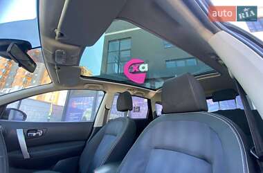 Позашляховик / Кросовер Nissan Qashqai+2 2011 в 