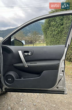 Внедорожник / Кроссовер Nissan Qashqai+2 2011 в 