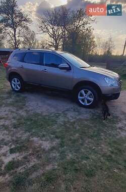Позашляховик / Кросовер Nissan Qashqai+2 2009 в 